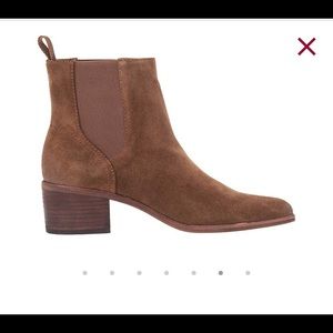 Dolce Vita Colbey Brown Suede Boots *NWT*